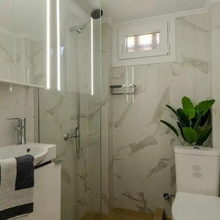 νίκη-aria's Luxury Peraia,thessaloniki Peraía